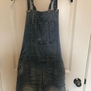 Short overalls